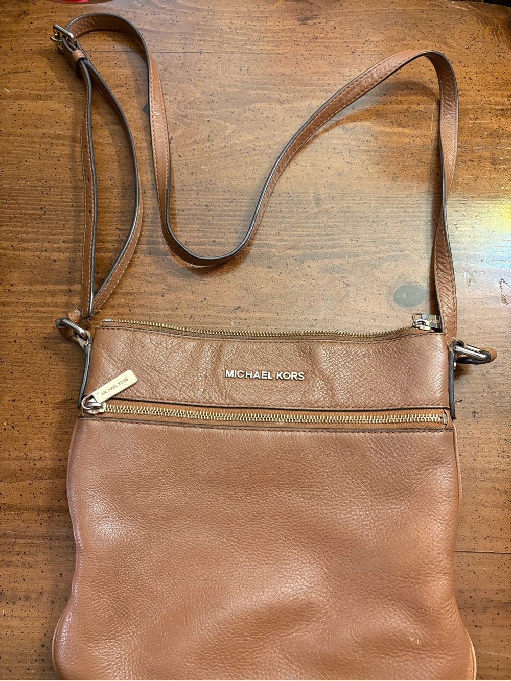 Michael Kors Brown Leather Crossbody Bag (NEEDS CLEANING INSIDE) - Picture 3 of 12